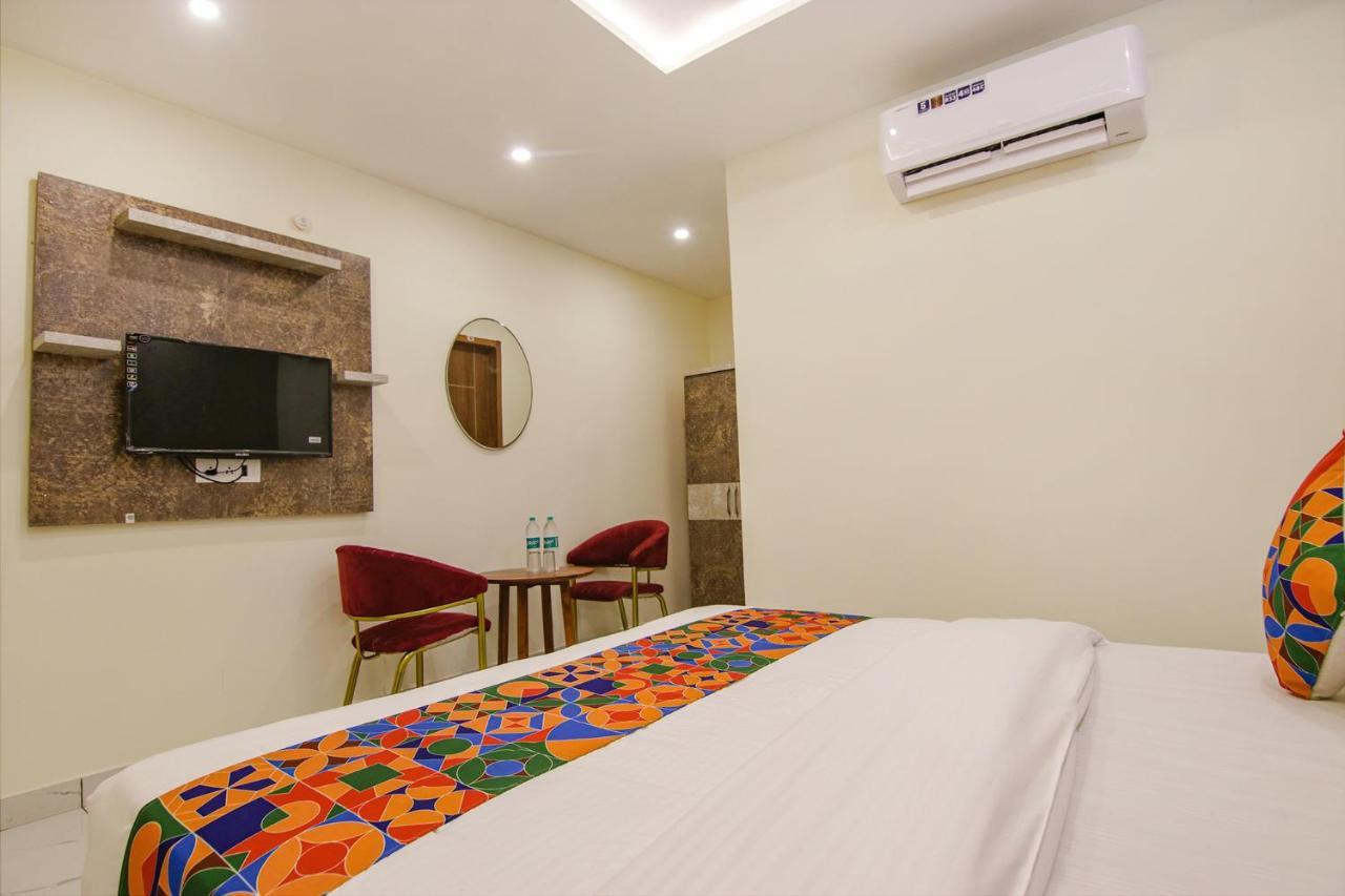 Fabhotel Meridian Inn Mohali Exterior foto