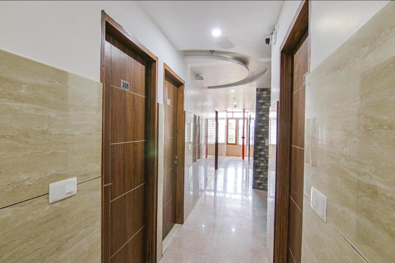 Fabhotel Meridian Inn Mohali Exterior foto