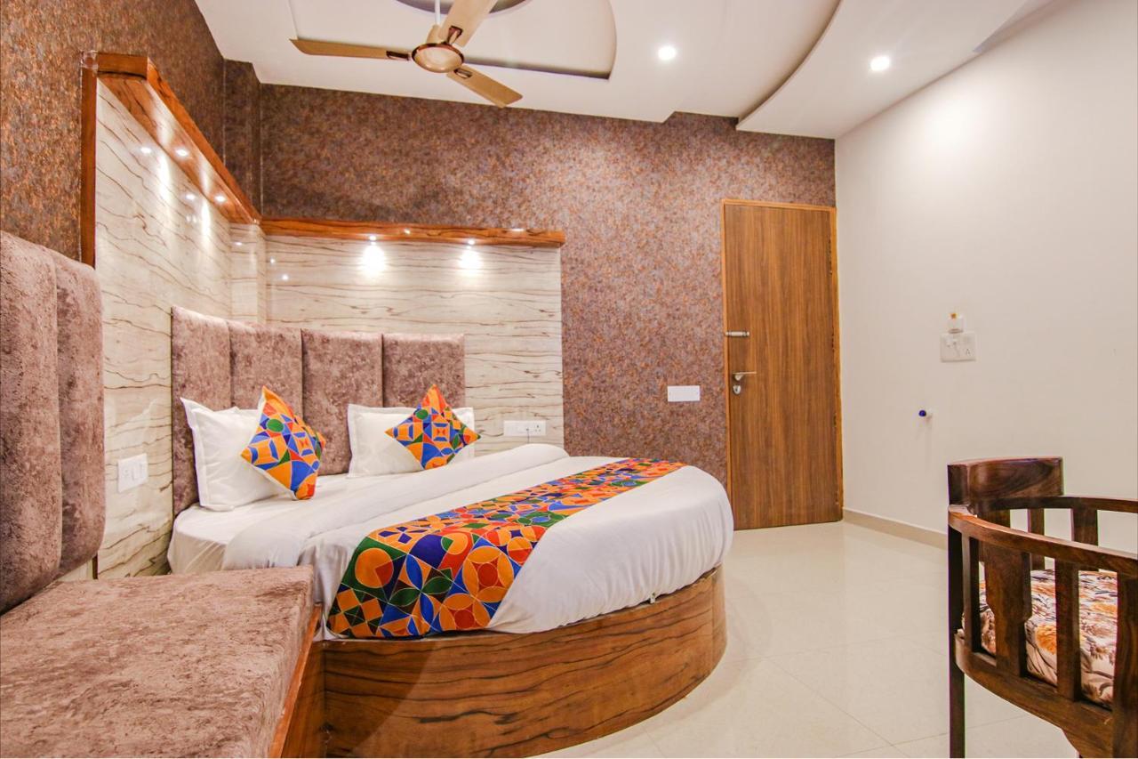 Fabhotel Meridian Inn Mohali Exterior foto